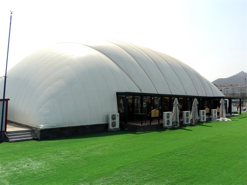 氣膜體育館，冬天里的一抹春意