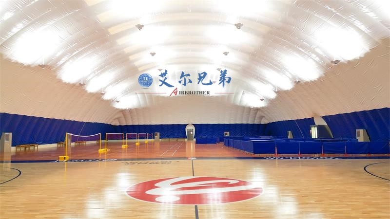 與傳統(tǒng)體育館相比氣膜體育館的核心優(yōu)勢對比分析